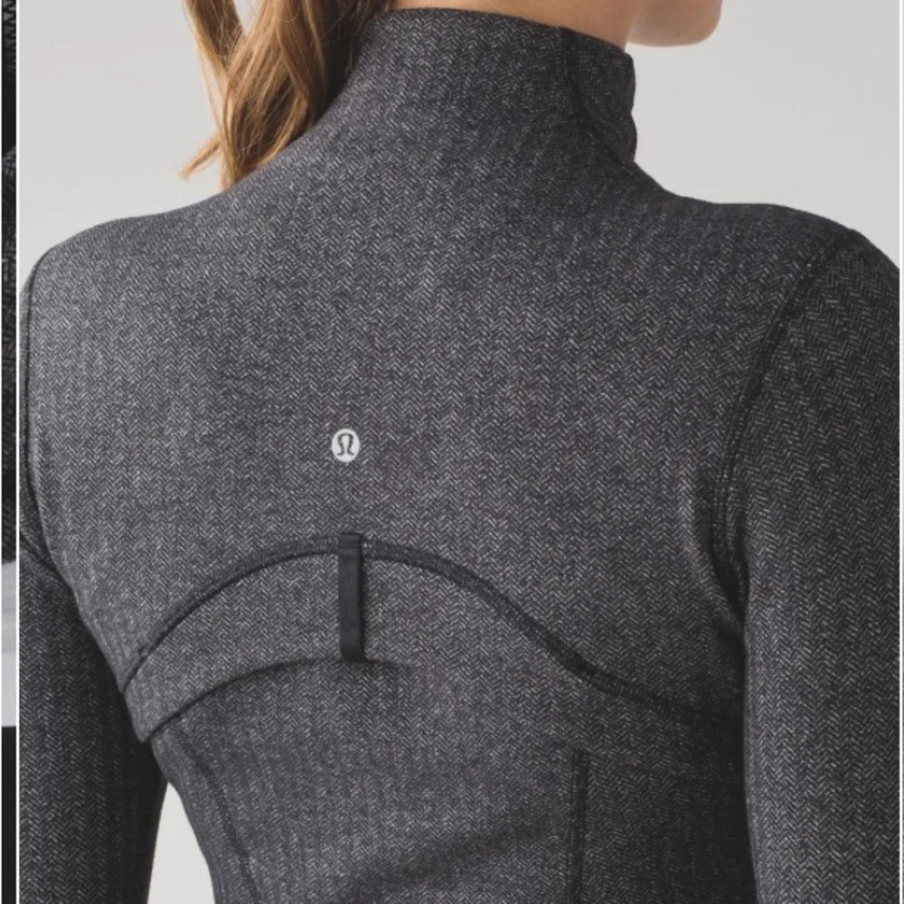Lululemon Define Jacket - Size 8 - Picture 4 of 7